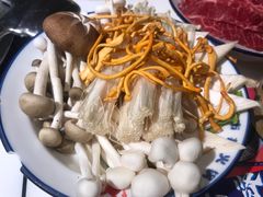 -喜悦小串丹东小黄牛海鲜烧烤大排档(民主广场店)