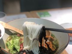 -百春原湖南牛肉粉(百联世纪店)