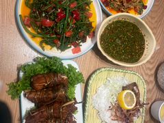 -傣家寨花园主题餐厅