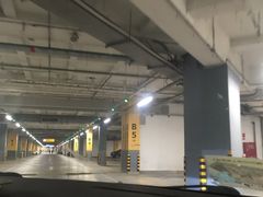 -宜家家居（上海徐汇商场店）-停车场