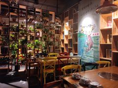 -小小河边鱼(天润城店)