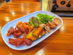 -哈尔滨小酒馆·鲜肉现穿自助烧烤(康新花园店)