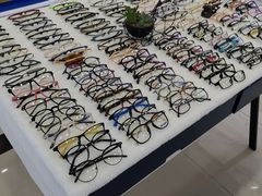 -三叶眼镜城·好视力眼镜店