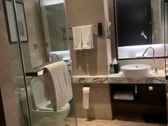 -上海龙之梦万丽酒店