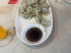 -江湖亮亮蒸虾大排档烤全羊清真(武汉总店)