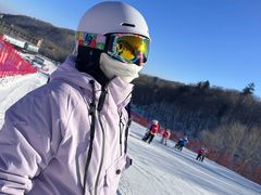 -亚布力新体委滑雪场