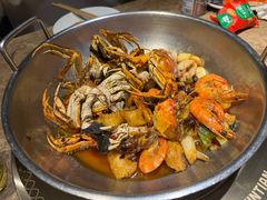 -七欣天香辣蟹火锅(上海银亿滨江店)