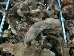 现宰牧区手扒肉-牧羊鲜蒙餐馆