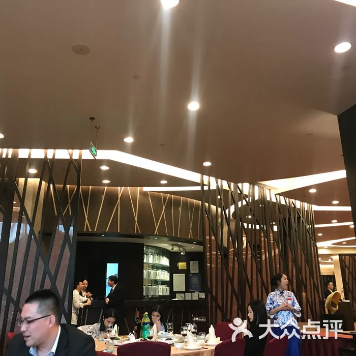 夏陽湖皇冠假日酒店中餐廳