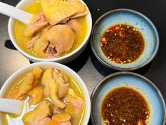 -鲜入唯煮·港式海鲜牛肉火锅(金宝街店)