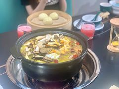 -野菌皇海景野生菌火锅(滨海大道店)