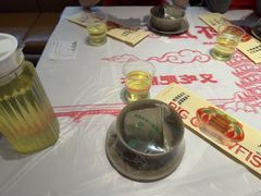 -肥肥虾庄·金牌油焖大虾(汉街SKP店)