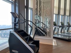 -珠海瑞吉酒店游泳池