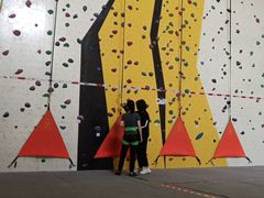 -问山MountQuest攀岩馆