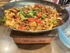 -富正毅三下锅·湘西韵味(天门山索道店)