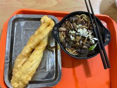 -伟伟羊杂馆