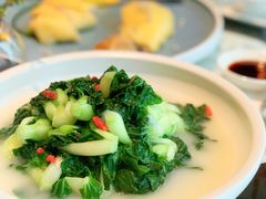 鱼汤煮高山小白菜-广州富力丽思卡尔顿酒店·丽轩·粤菜