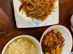 -钟掌勺忘不了地道湘菜(新天地假日广场店)