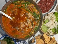 -王奋斗贵州酸汤牛肉火锅