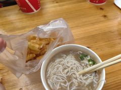 -汪记鲜鱼糊汤粉(沈阳路总店)