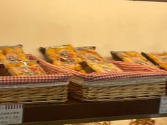 -红宝石·鲜奶小方·海派西点房(南翔店)