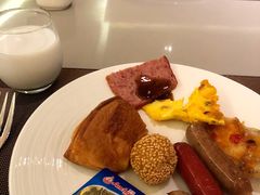 -海口绿发希尔顿酒店-田园汇自助餐·三文鱼·海鲜