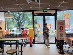 -麦当劳(十字街店)