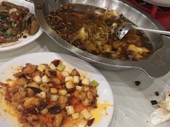 -鑫巴蜀小镇 · 水煮鱼专研店(玉桥店)