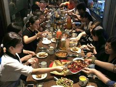 -喝丢一只鞋辣炒海鲜小烧烤(三八广场店)