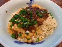 -兵哥豌豆面(雅颂居店)