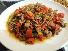小炒黄牛肉-吴越荣记苏州菜·松鼠桂鱼100%活鱼现做(斜塘老街店)