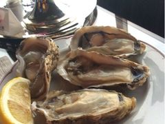 生蚝-广州花园酒店-凌璇阁360度高空海鲜自助餐CAROUSEL