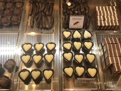 -VENCHI 闻绮(北京国贸商城店)