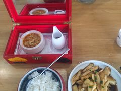 -品鲜村农家菜·阳澄湖大闸蟹(总店)