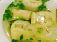 特色荠菜肉馄饨-潘国仙耳光馄饨(黄家阙路店)