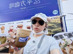 -枫叶小镇奥特莱斯