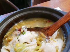 -周鱼小馆石锅酸菜鱼(活力汇店)