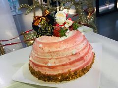 草莓的山丘-卷心卷意·轻甜蛋糕(新光天地店)