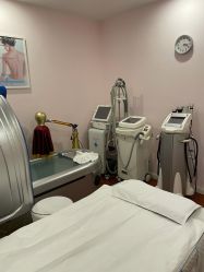 -时尚妈咪产后修复中心