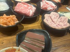 -吴氏老牌坊云南鱼豆花火锅店(通江街店)