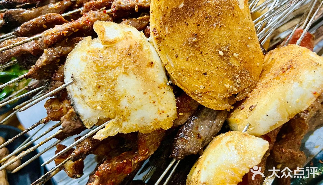 朋友带我觅食的超好吃的东北烧烤！