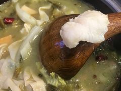 -周鱼小馆石锅酸菜鱼(活力汇店)