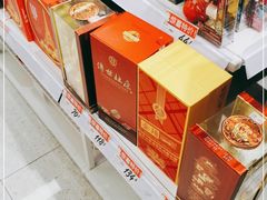 零售区-好特卖HotMaxx(杭州滨江宝龙城店)