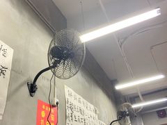 -咏勝锑锅麻辣烫(净居寺路总店)