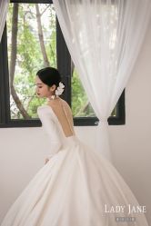 -Lady  Jane高端婚纱礼服馆
