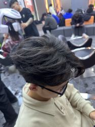 -米可造型烫发染发