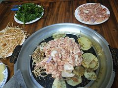 -石记东北风味烤肉店(子固路店)