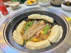 -哈尔滨烧烤·山河村铁锅炖(交大店)