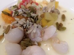 -上海滴水湖皇冠假日酒店