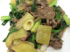 -潮隆牛肉美食城(莲花路店)